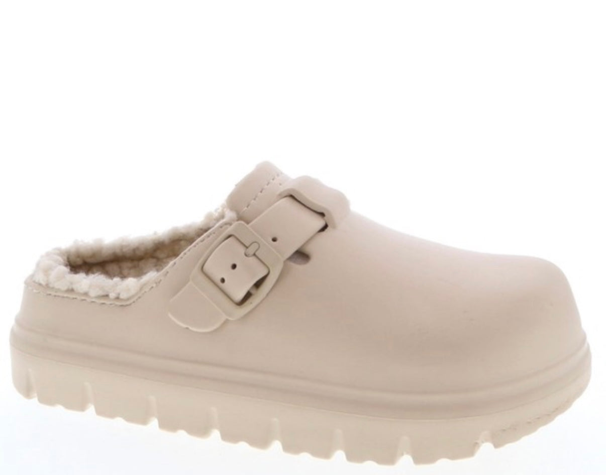 Fuzzy Fall Clog