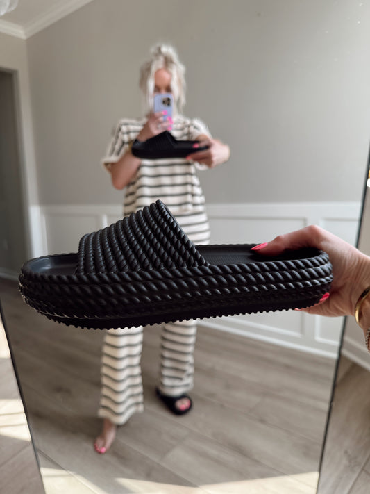 Black Woven Pool Sandal