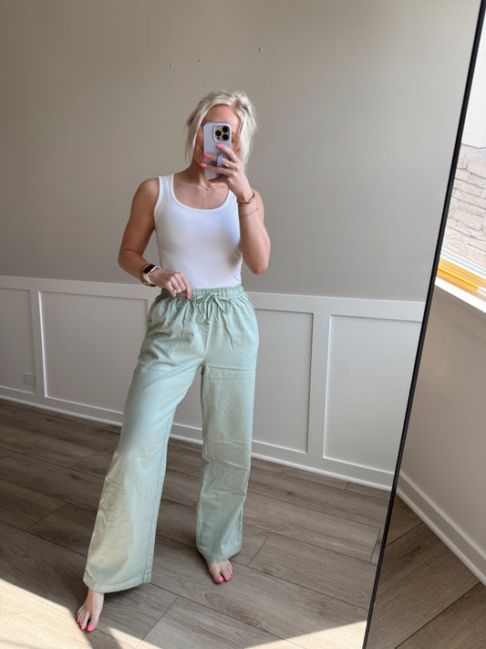 Mint Relaxed Fit Pant