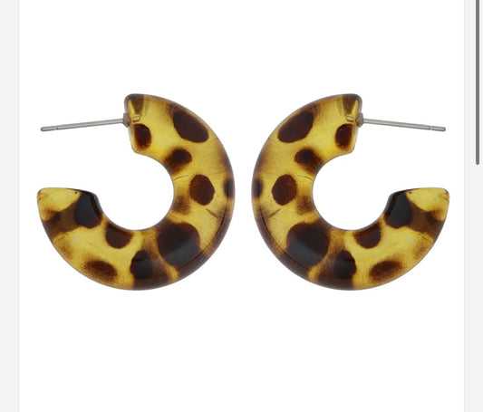 Tortoise acrylic earrings